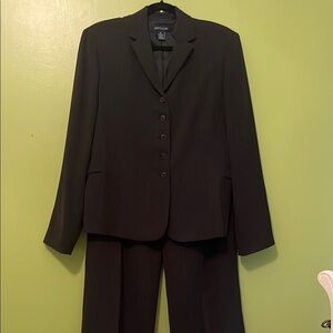 EUC Ann Taylor Pant Suit, Black with Flecks